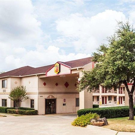 Hotel Super 8 By Wyndham Arlington East Extérieur photo