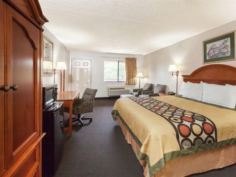 Hotel Super 8 By Wyndham Arlington East Extérieur photo